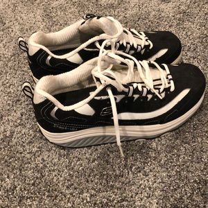 Sketcher Shape ups size 9.5